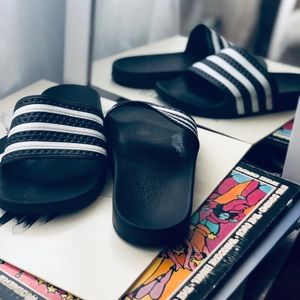 ADILETTE CLOUDFOAM PLUS STRIPES SLIDES SIZE 7